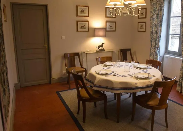 Holiday home Le Petit Dauphin Couleuvre